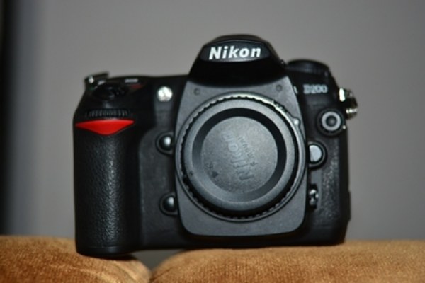 Nikon D 200+35 Mm 2. 0f