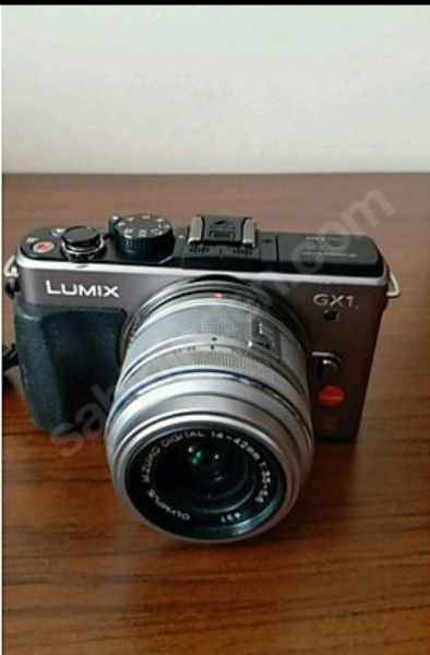 Panasonic Lumix Dmc -gx1 Gövde + Lens