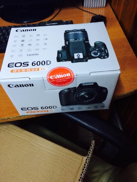 Satılık 0 Kutusu Açılmamı Canon600d Ve 18-55 Lens