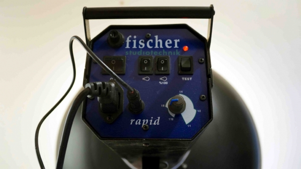 Fischer Marka 400 Watt Paraflaş Seti.
